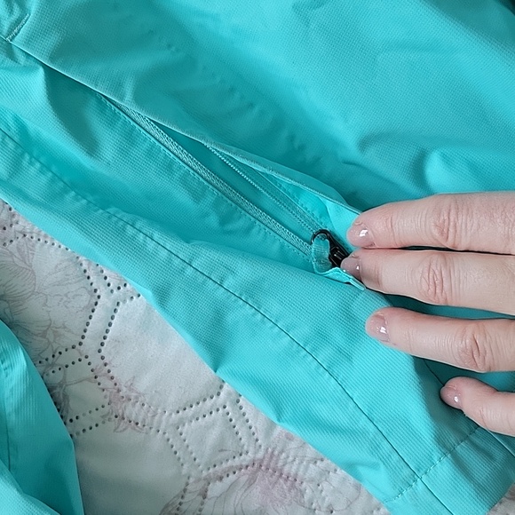 The North Face Kids Turquoise Raincoat - Picture 8 of 15